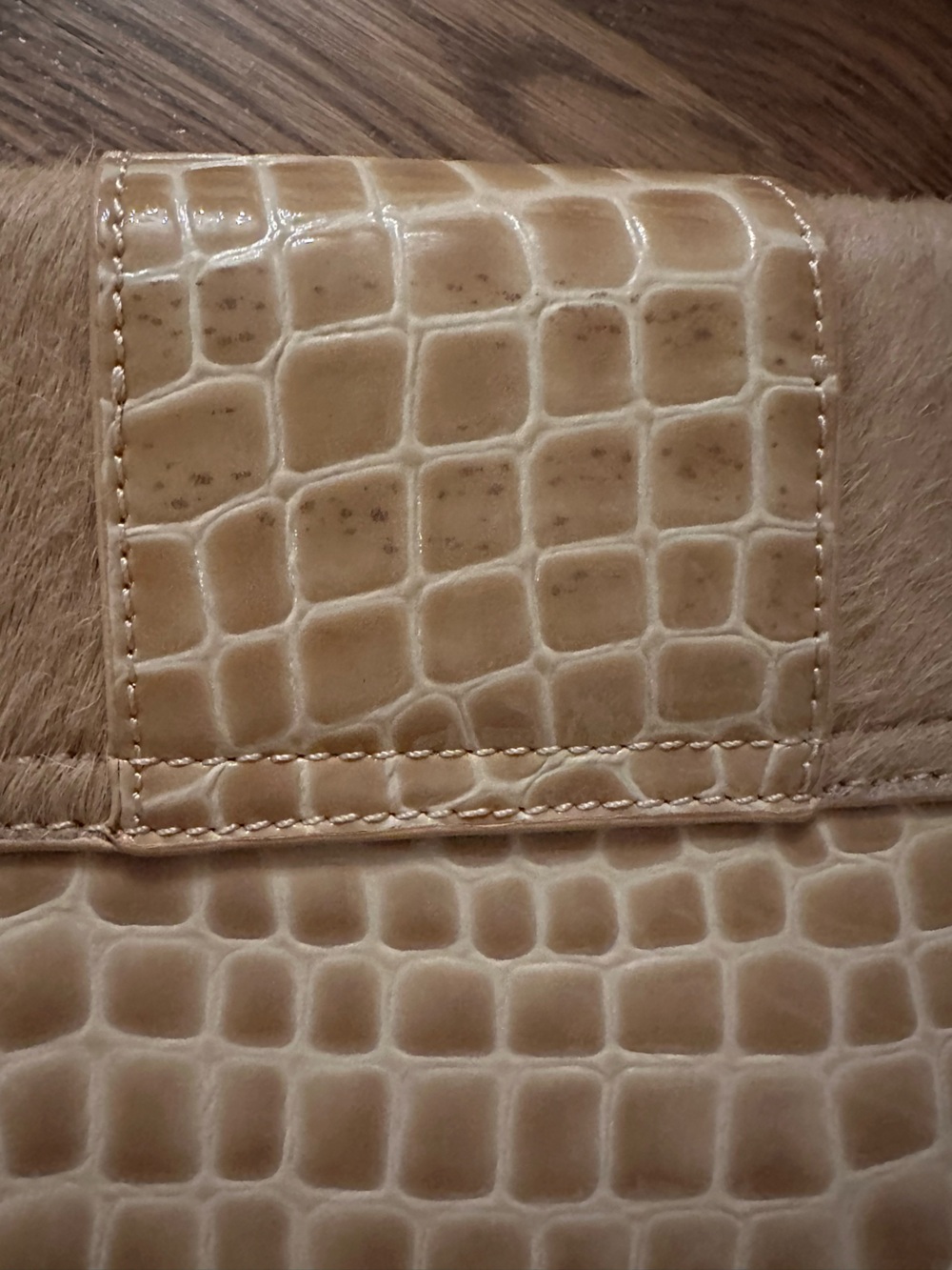NWT Spartina 449 Blonde calf hair Croc-Embossed Flap Shoulder Bag with key chain - Picture 7 of 15